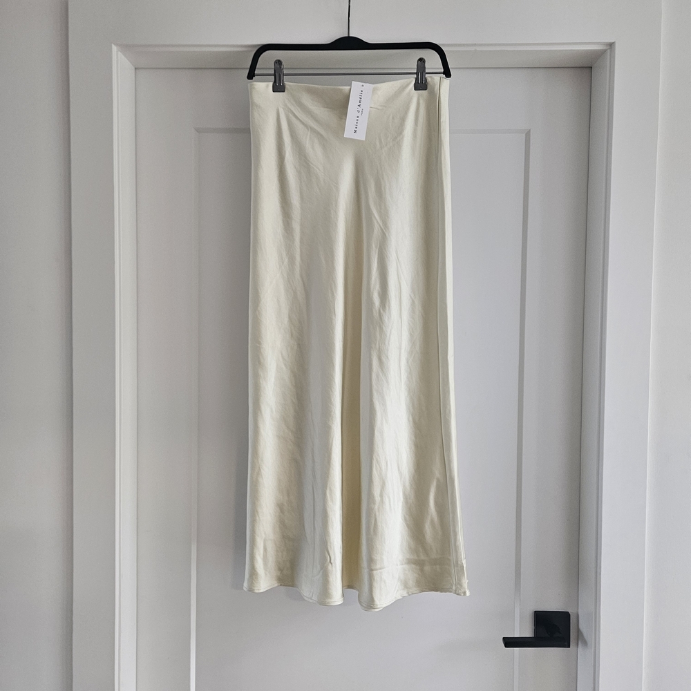 Elegant Pale Yellow Satin Skirt Midi Size Small
